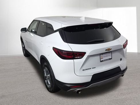 Used 2025 Chevrolet Blazer LT AWD/4WD image 37