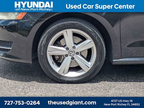 Used 2014 Volkswagen Passat 1.8T SE FWD image 10