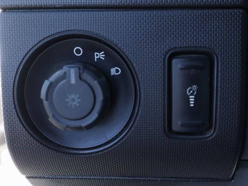 Used 2012 Ford F550 2WD Regular Cab Super Duty w/ PWR Equipment Group image 23