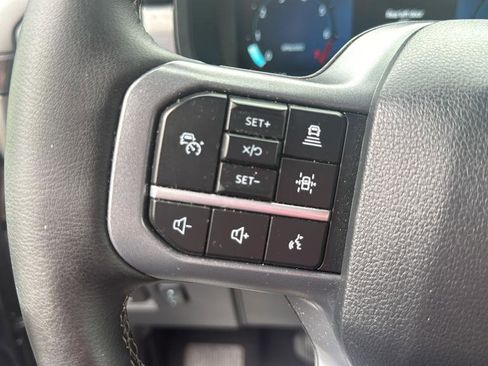 Used 2025 Ford F150 Lariat AWD/4WD image 27