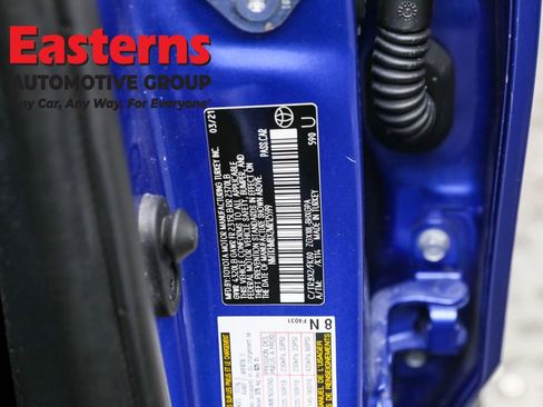 Used 2021 Toyota C-HR XLE image 34