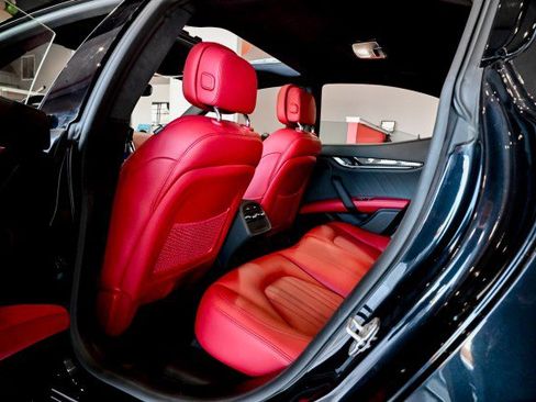 Used 2022 Maserati Ghibli Modena Q4 image 17