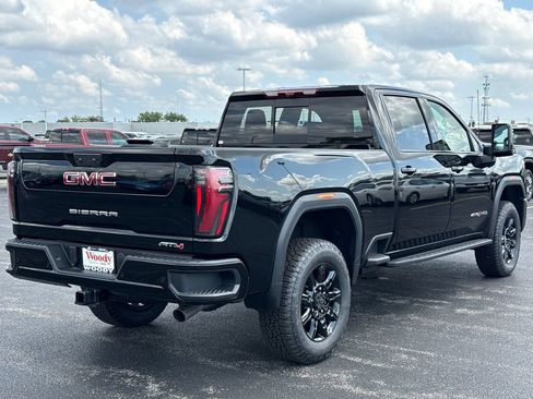 New 2026 GMC Sierra 2500 AT4 w/ AT4 Premium Plus Package AWD/4WD image 8