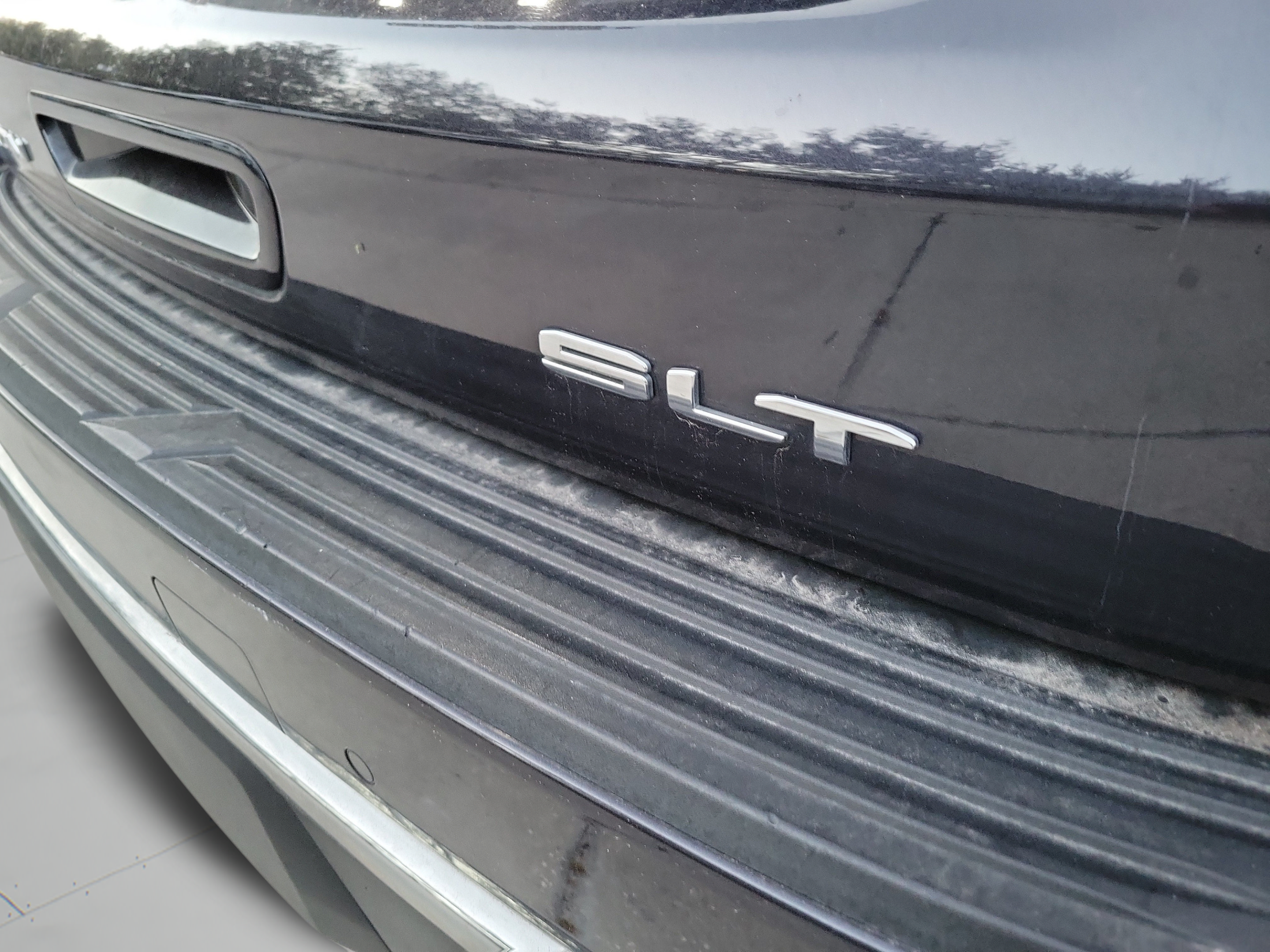Used 2023 GMC Yukon SLT RWD image 30