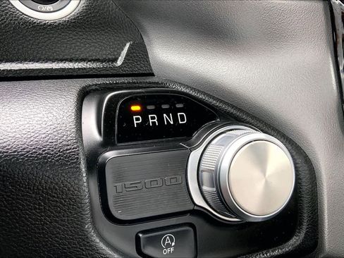 Used 2024 RAM 1500 Laramie RWD image 34