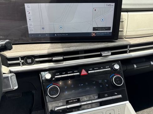 Used 2024 Hyundai Santa Fe Calligraphy FWD image 30