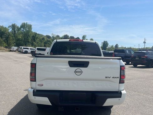 Used 2023 Nissan Frontier SV w/ SV Convenience Package image 4