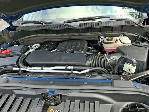 Certified 2024 Chevrolet Silverado 1500 LT AWD/4WD image 27