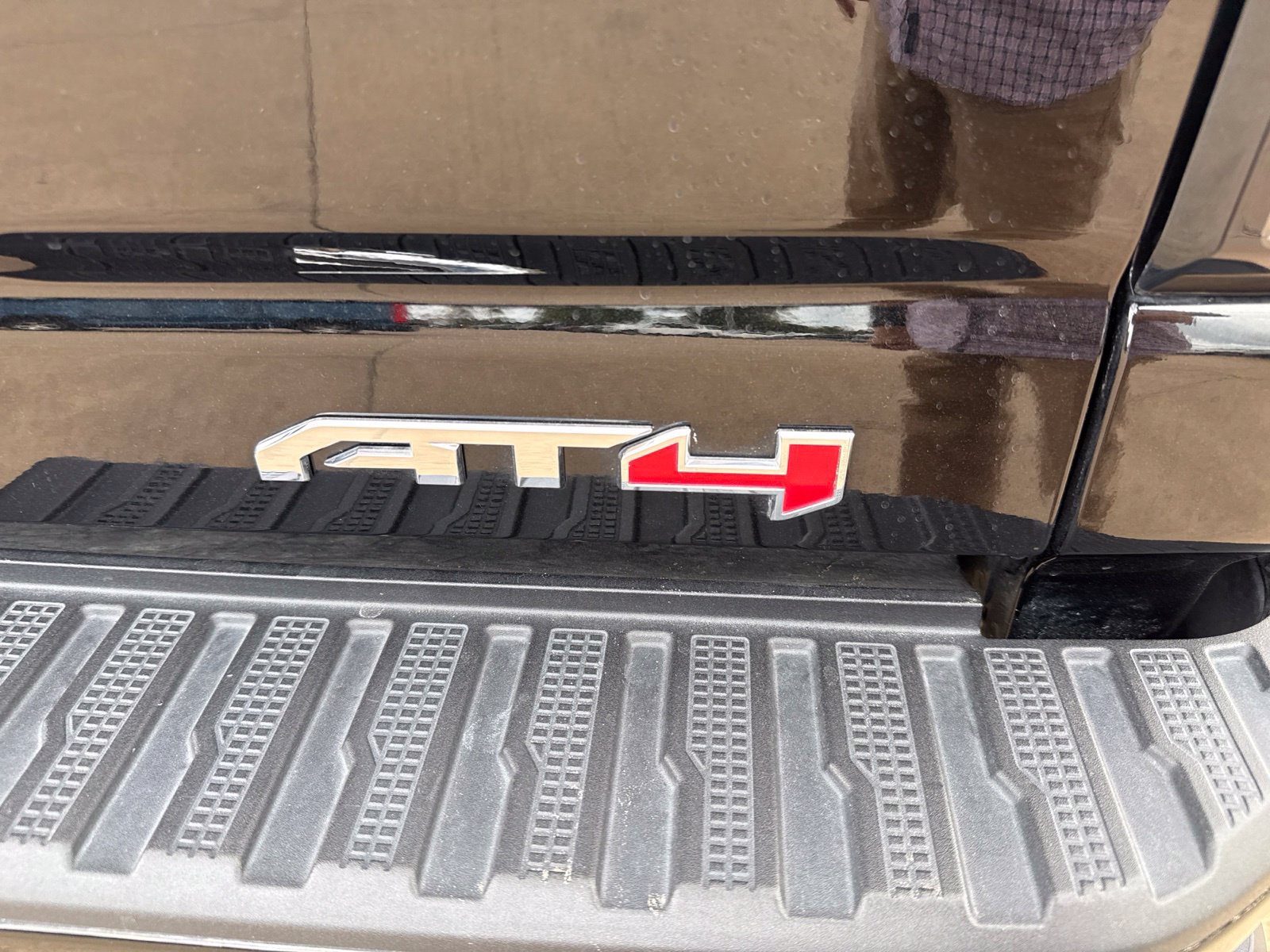 Used 2025 GMC Sierra 3500 AT4 w/ AT4 Premium Plus Package AWD/4WD image 9