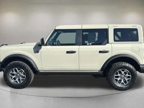 Certified 2025 Ford Bronco Badlands AWD/4WD image 5