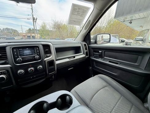 Used 2019 RAM 1500 Express w/ Express Value Package RWD image 16