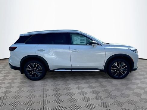 Certified 2026 INFINITI QX60 Luxe w/ Cargo Package FWD image 5