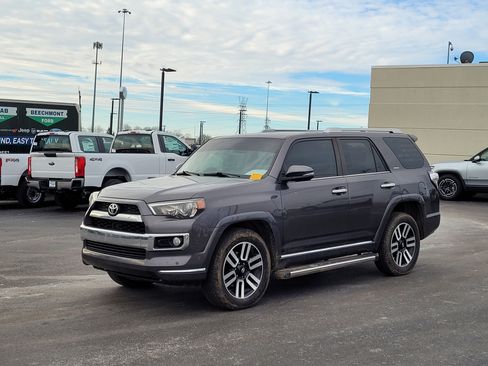Used 2015 Toyota 4Runner Limited image 8