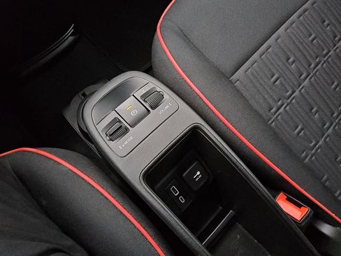 Used 2024 FIAT 500 e (RED) image 23