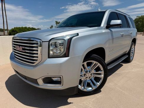 Used 2018 GMC Yukon SLT w/ Premium Edition AWD/4WD image 1