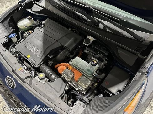 Used 2019 Kia Niro LX FWD image 33