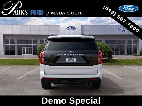 New 2027 Ford Expedition Active RWD image 7