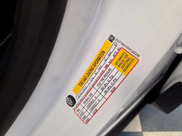 New 2027 Chevrolet Bolt LT w/ Comfort Package FWD image 18