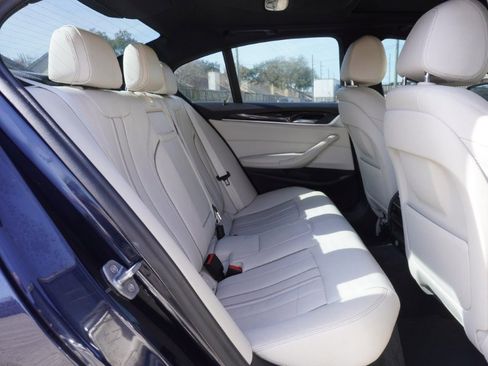 Used 2017 BMW 530i xDrive 530I XDRIVE image 9