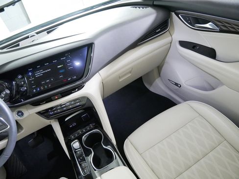 Used 2023 Buick Envision Avenir AWD/4WD image 11