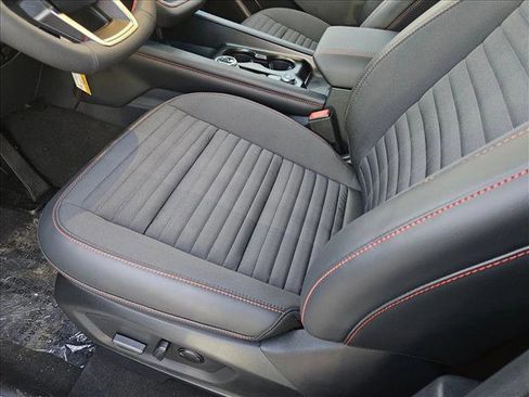 New 2026 Ford Explorer ST-Line w/ ST-Line Street Pack image 4