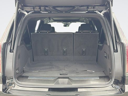 Certified 2026 Cadillac Escalade ESV Luxury AWD/4WD image 30