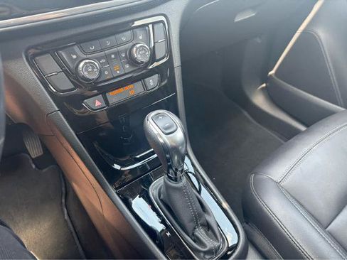 Used 2020 Buick Encore Essence AWD/4WD image 24
