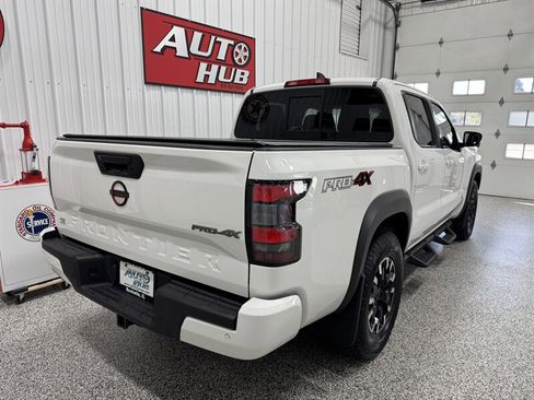 Used 2022 Nissan Frontier PRO-4X image 19