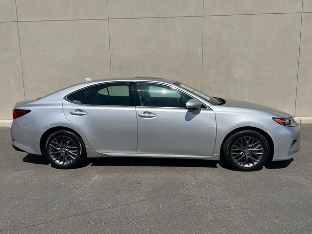 Used 2018 Lexus ES 350 w/ Premier Package FWD image 5