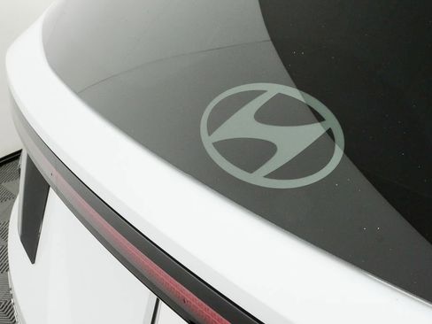 New 2026 Hyundai Tucson SEL image 12