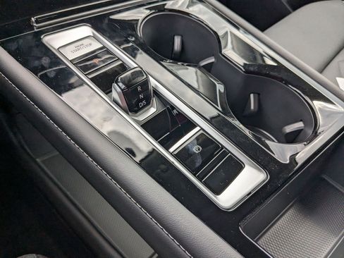 New 2026 Volkswagen Atlas SE image 24