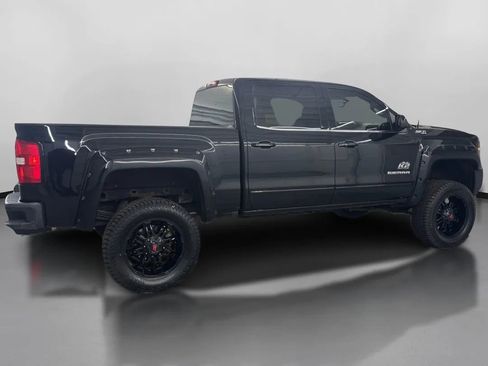 Used 2017 GMC Sierra 1500 SLE w/ SLE Value Package image 11