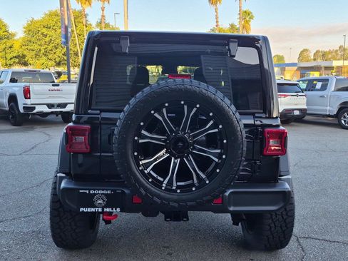 Certified 2025 Jeep Wrangler Unlimited Rubicon w/ Convenience Group AWD/4WD image 6