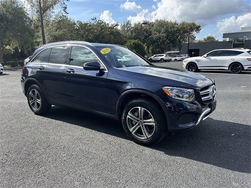 Used 2019 Mercedes-Benz GLC 300 4MATIC image 1