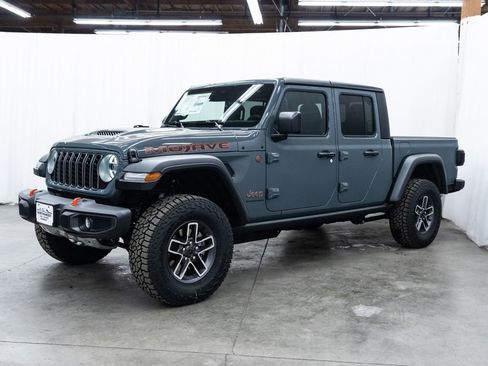 New 2026 Jeep Gladiator Mojave image 3