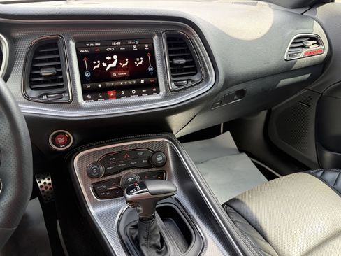 Used 2018 Dodge Challenger SRT Hellcat image 32