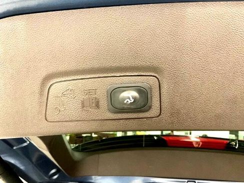 Used 2018 Lincoln MKC Reserve image 34