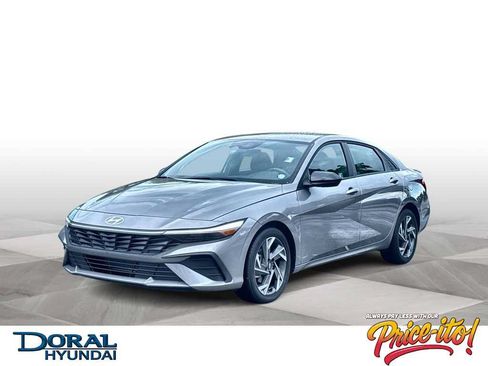 Used 2025 Hyundai Elantra Sport FWD image 1