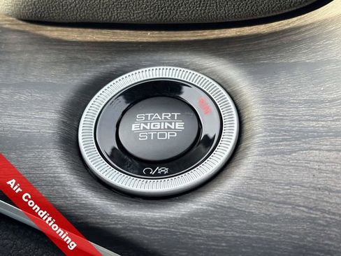 New 2025 Jeep Grand Cherokee L Limited w/ Black Appearance Package image 24