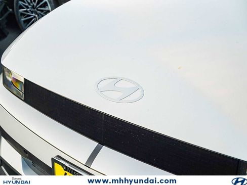 New 2026 Hyundai Ioniq 5 SEL image 9