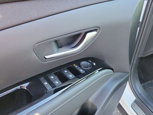 New 2026 Hyundai Tucson Limited image 18