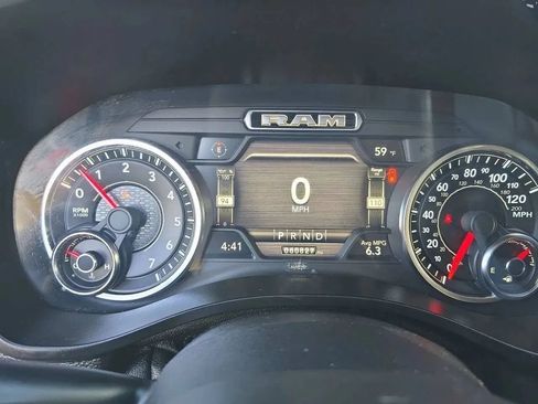 Used 2019 RAM 1500 Laramie AWD/4WD image 15