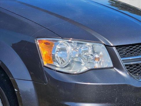 Used 2017 Dodge Grand Caravan SE w/ Power Window Group image 7