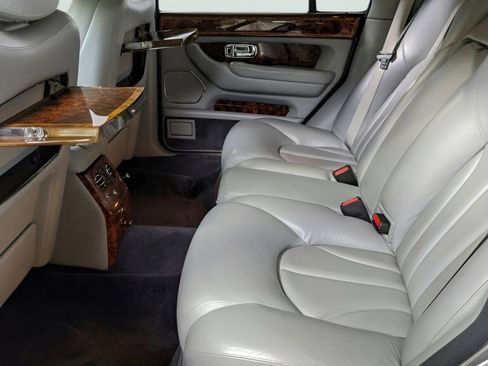 Used 2000 Rolls-Royce Silver Seraph image 30