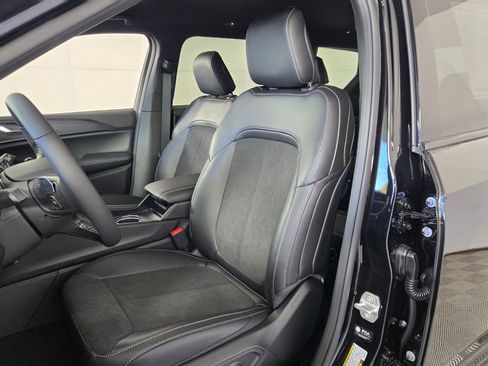 New 2025 Jeep Grand Cherokee L Laredo RWD image 6