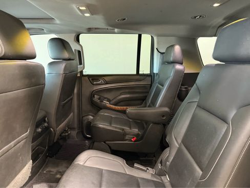 Used 2017 Chevrolet Suburban Premier AWD/4WD image 15
