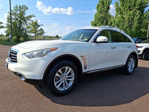 Used 2014 INFINITI QX70 AWD w/ Premium Package image 3