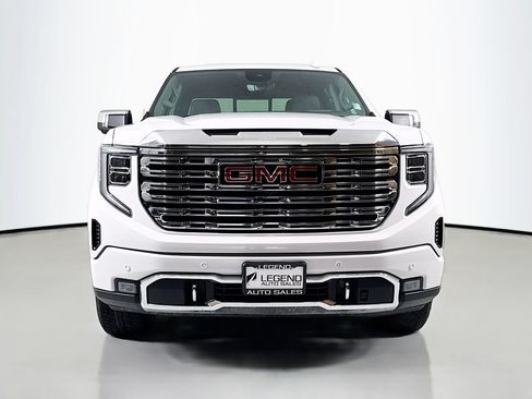 Used 2024 GMC Sierra 1500 Denali w/ Technology Package AWD/4WD image 2