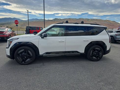 Used 2025 Kia EV9 GT-Line AWD/4WD image 4