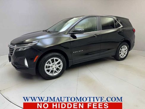 Used 2023 Chevrolet Equinox LT AWD/4WD image 1